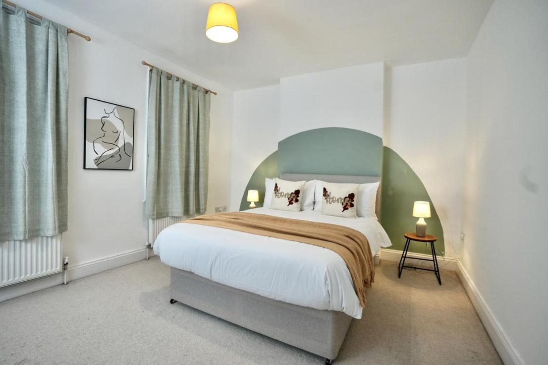 Spacious Two-Bedrooms House, Private Parking, Contractors, Relocators Oxford Ngoại thất bức ảnh